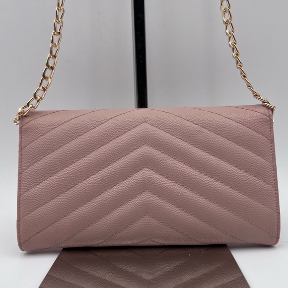 ♥️🌹YSL matelasse long envelope flap wallet🌹♥️ - Picture 3 of 15